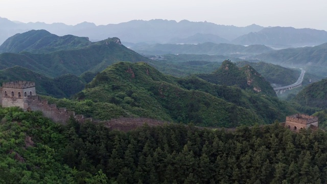 航拍中国北京金山岭长城日出视频素材