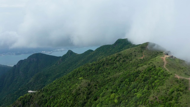 航拍七娘山顶视频素材