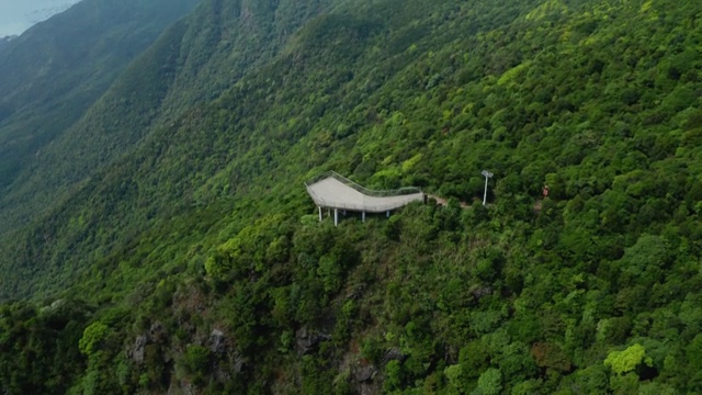 航拍七娘山顶观景平台视频素材