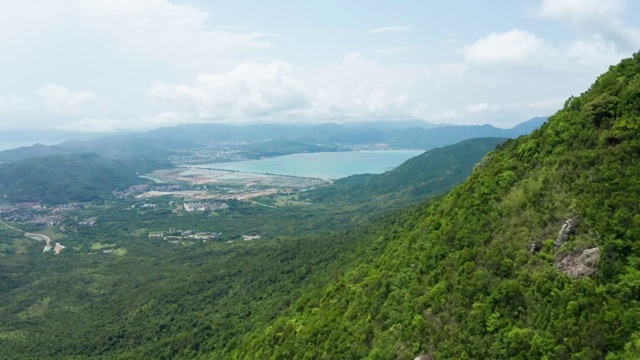 航拍大鹏半岛七娘山、较场尾海滩视频素材