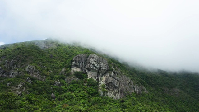 航拍大鹏半岛七娘山视频下载