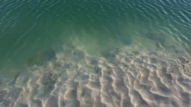 青海海西州大柴旦翡翠湖视频素材