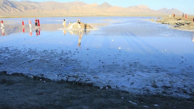 青海海西州大柴旦翡翠湖视频素材