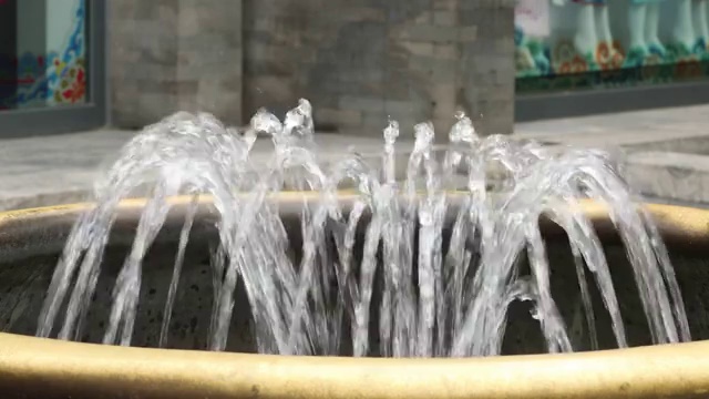 4K拍摄北京大栅栏喷泉水缸视频素材