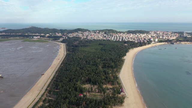 福建莆田湄洲岛海滨自然风光航拍视频素材