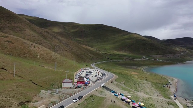 西藏山南浪卡子县圣湖羊卓雍错湖视频素材