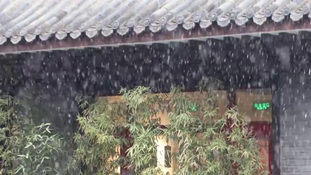 北京古建筑的雪景视频素材