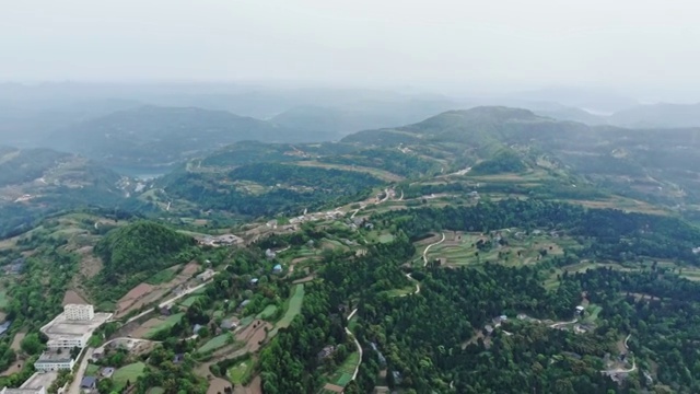 航拍阆中市附近大巴山山脉风光视频素材