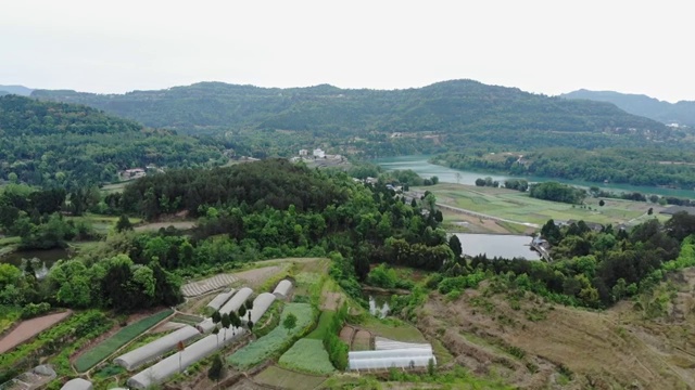 航拍阆中市附近大巴山山脉风光视频素材