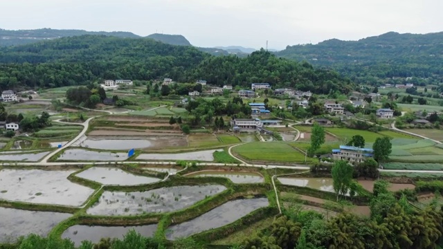 航拍阆中市附近大巴山山脉风光视频素材