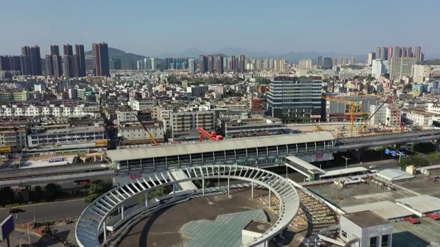 广东省深圳市龙岗区双龙龙岗立交中心医院航拍视频素材