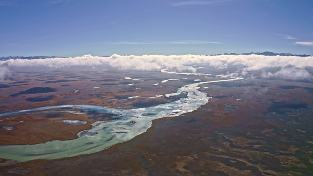 西藏风光日喀则雅鲁藏布江河谷湿地视频素材