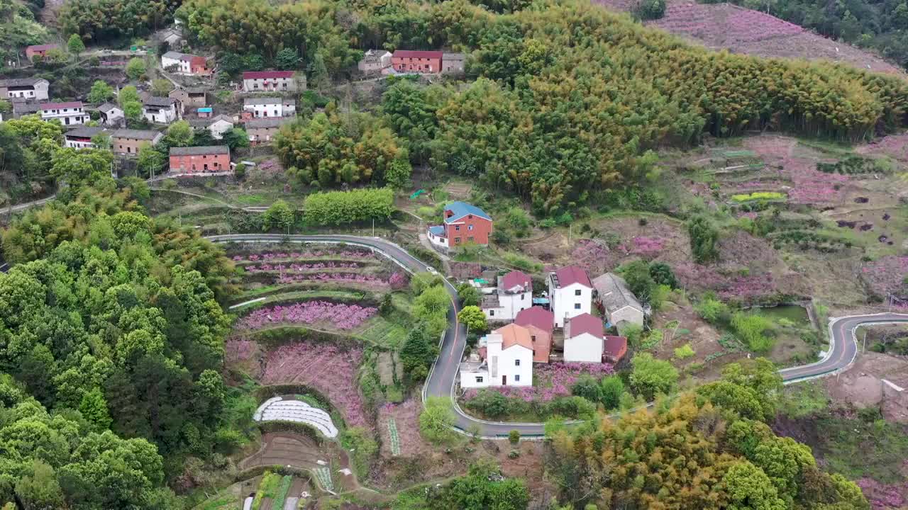 桃源休闲美丽乡村精品线上溪里美山村4K航拍视频视频素材