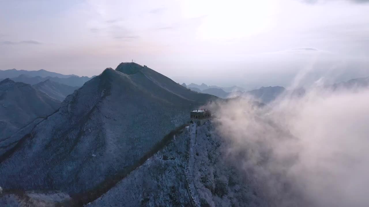 雪后北京怀柔箭扣长城视频素材