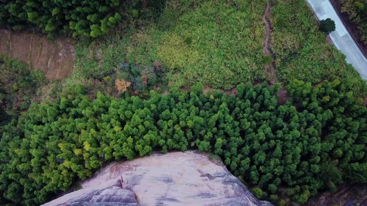 航拍泰宁喀斯特地质公园原始森林花岗岩山体泰宁旅游喀斯特地貌视频素材