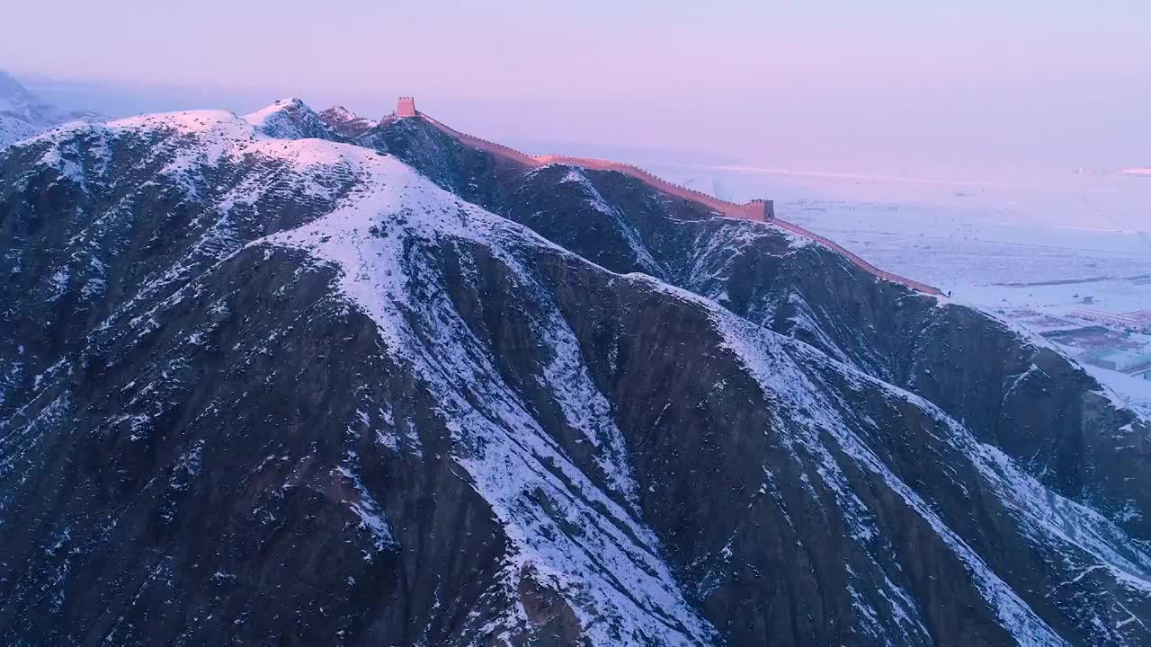 甘肃嘉峪关悬臂长城雪景视频素材