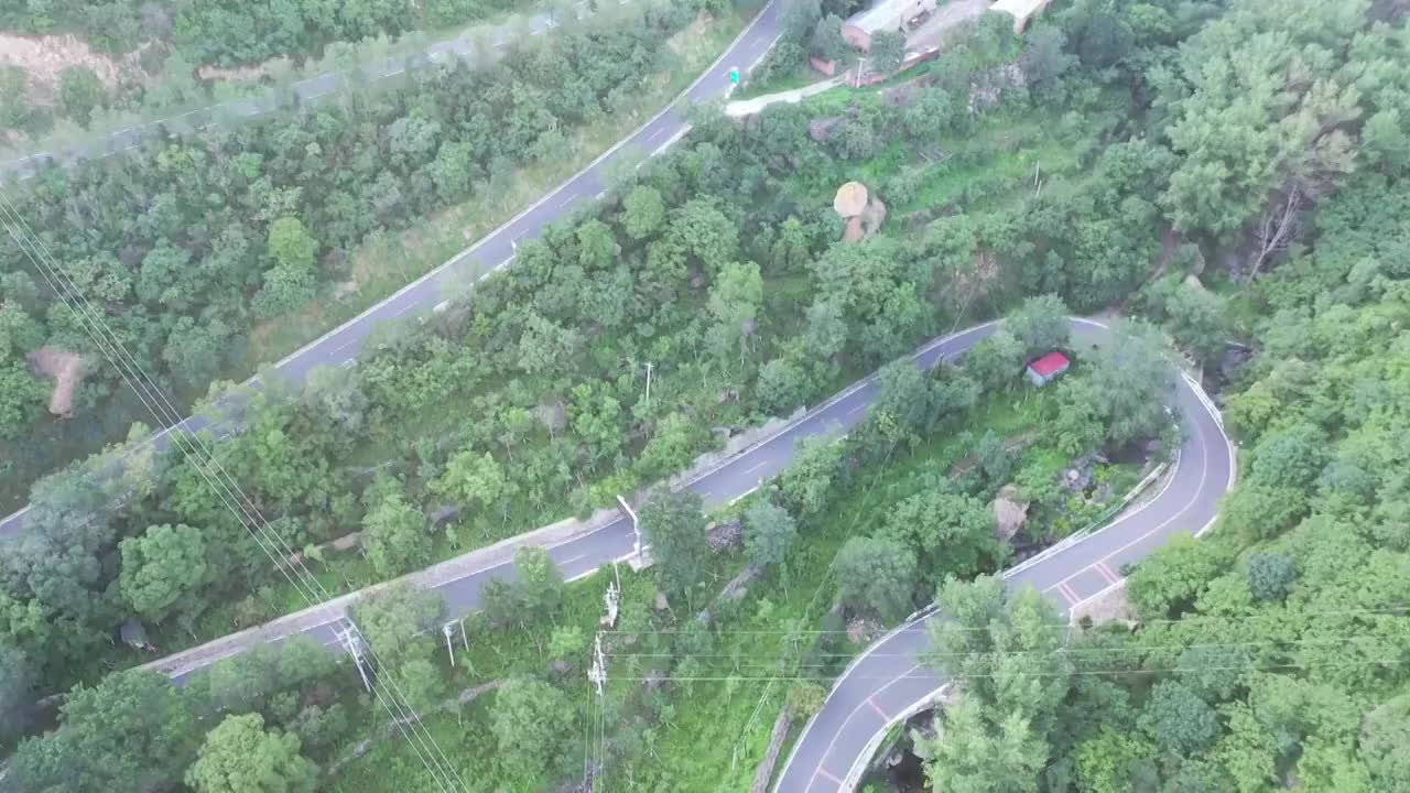 北京市门头沟山区妙峰山景区盘山公路汽车摩托自驾航拍视频下载