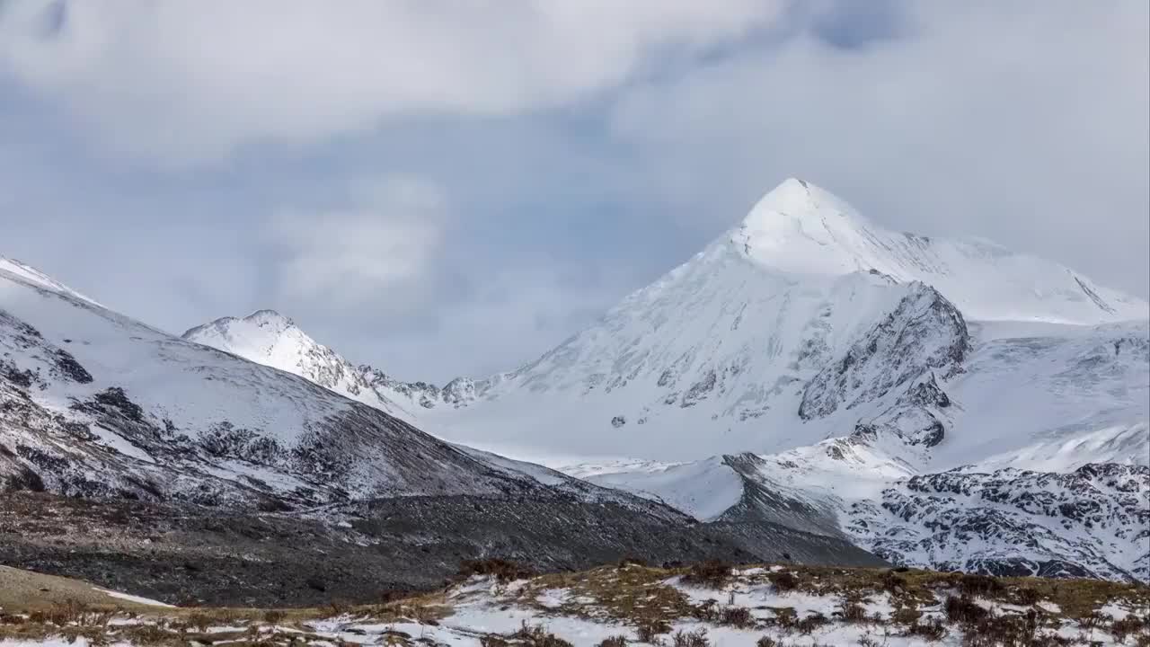 西藏萨普神山视频素材