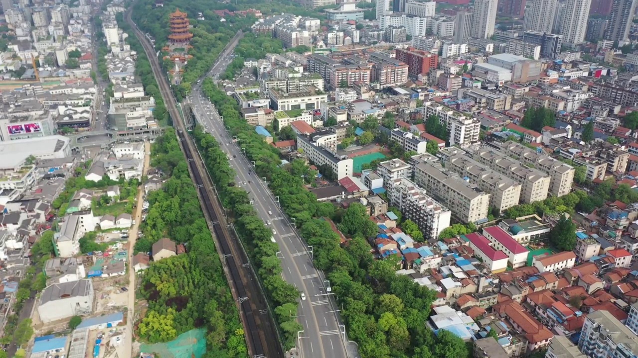 武汉长江大桥和黄鹤楼空镜头视频素材