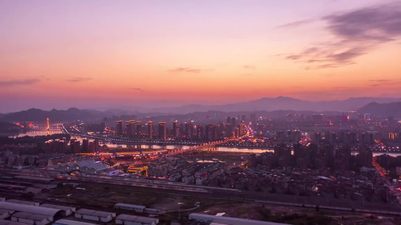 浙江丽水城晚霞航拍直进延时视频素材