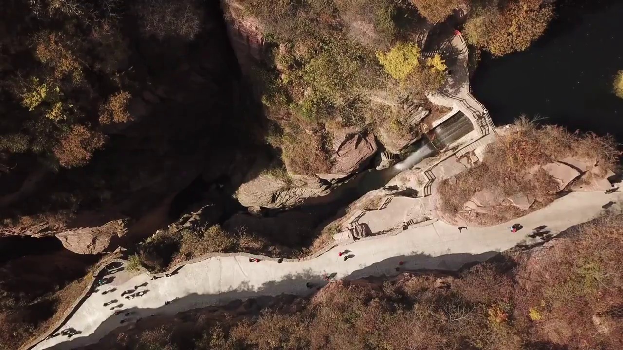 河南新乡市太行山峡谷郭亮村视频素材