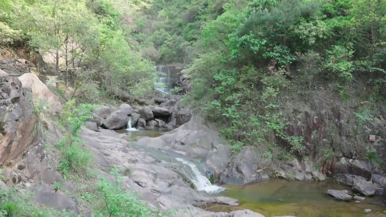 桐庐大奇山溪水视频素材