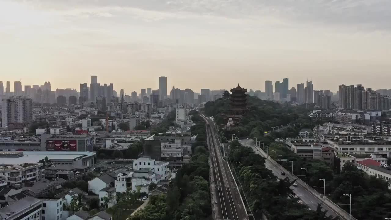 武汉长江大桥黄鹤楼视频素材