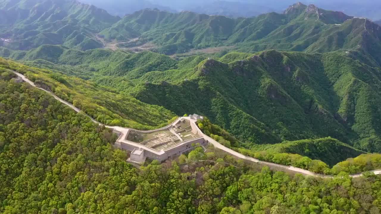 北京延庆：万里长城第一楼九眼楼长城视频素材