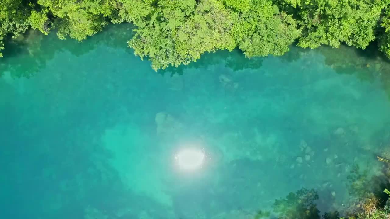 贵州黔南荔波樟江大小七孔景区蓝色湖泊 4K航拍视频视频素材