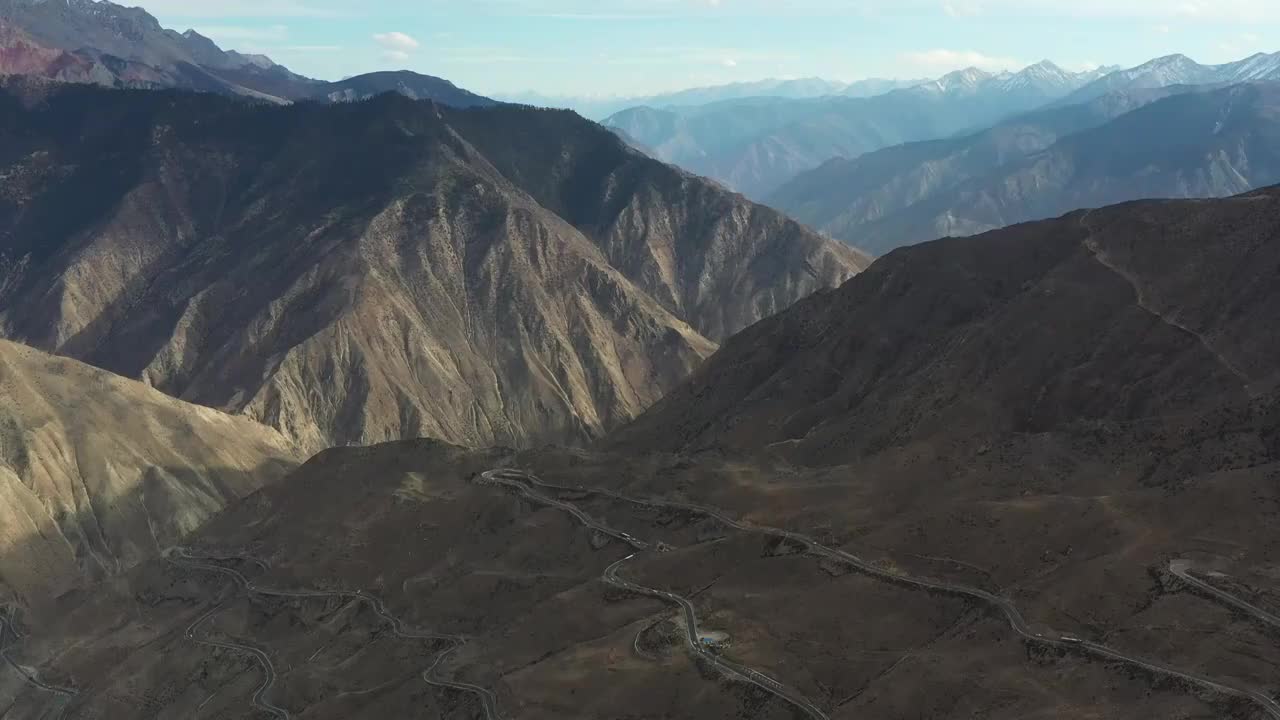 西藏昌都：怒江72拐及业拉山视频素材