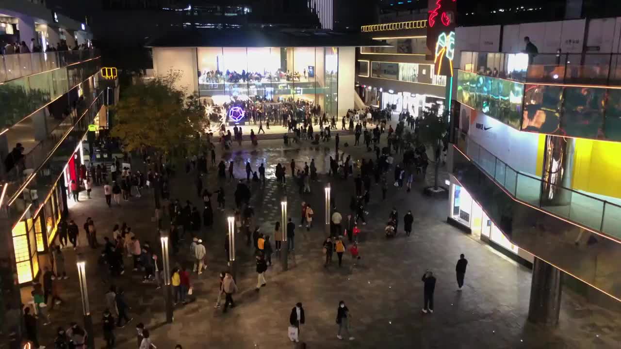 北京三里屯商业区夜景视频素材