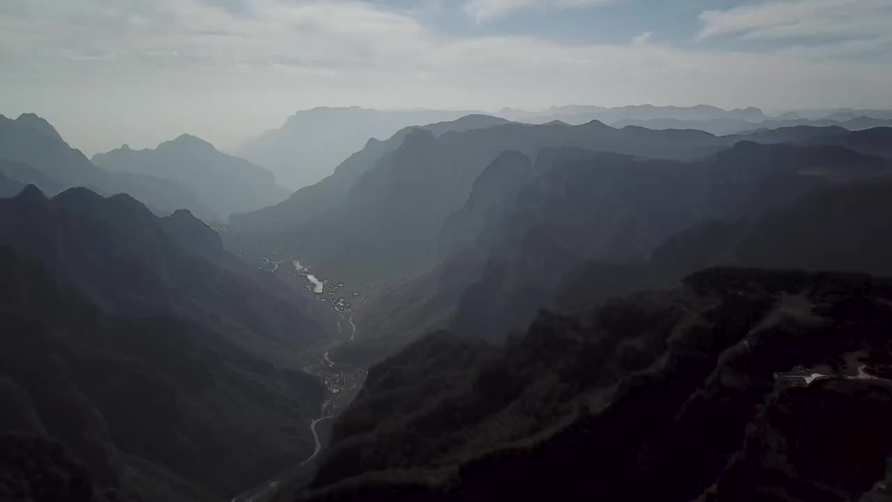 河南新乡太行山峡谷风光视频素材