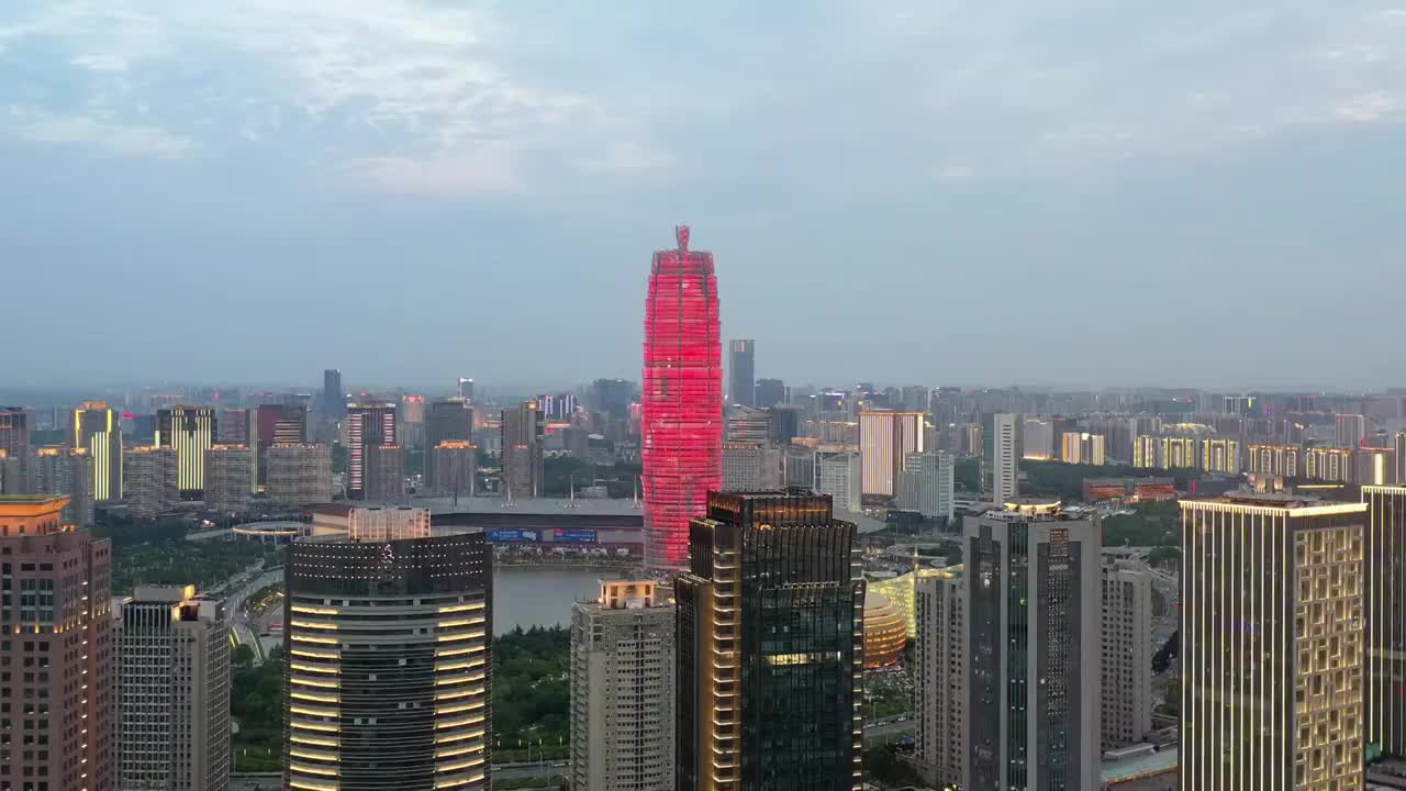 河南郑州城市风光大玉米夜景视频素材