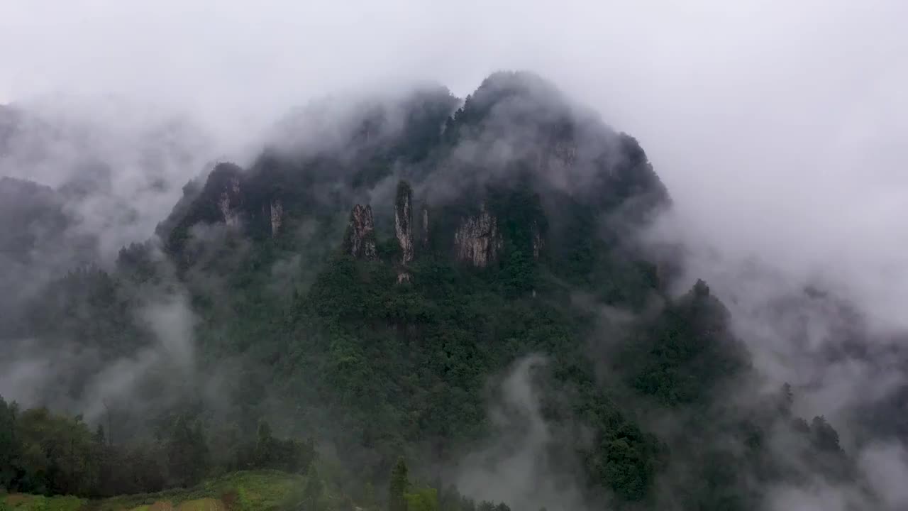 烟雨十八洞村（五）视频素材