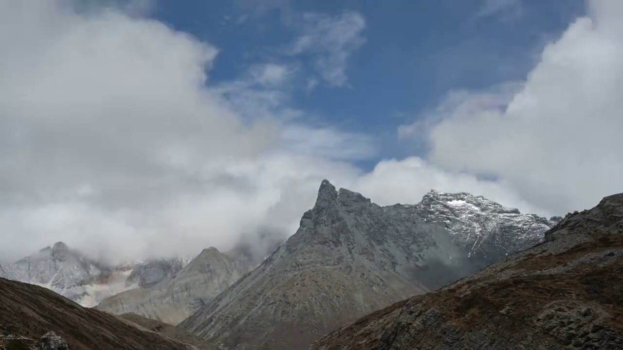 高原雪山云海延时摄影视频素材