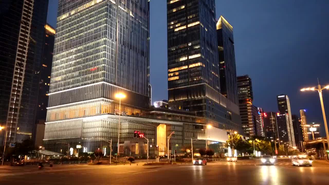 江苏南京河西新城奥体板块的金融城夜景风光视频素材