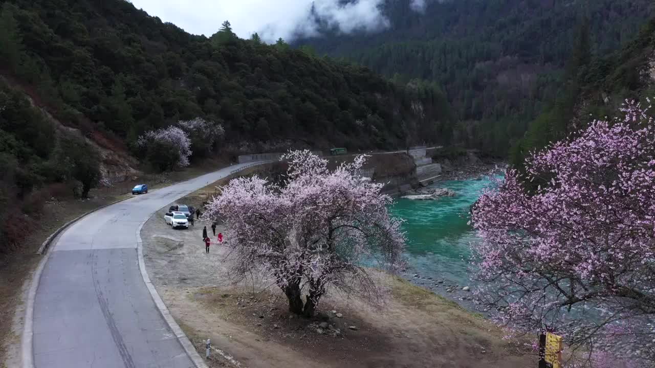 中国最美景观大道川藏南线风光视频素材