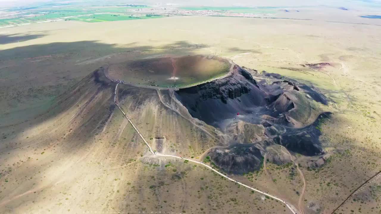 内蒙古乌兰察布乌兰哈达火山群航拍视频素材