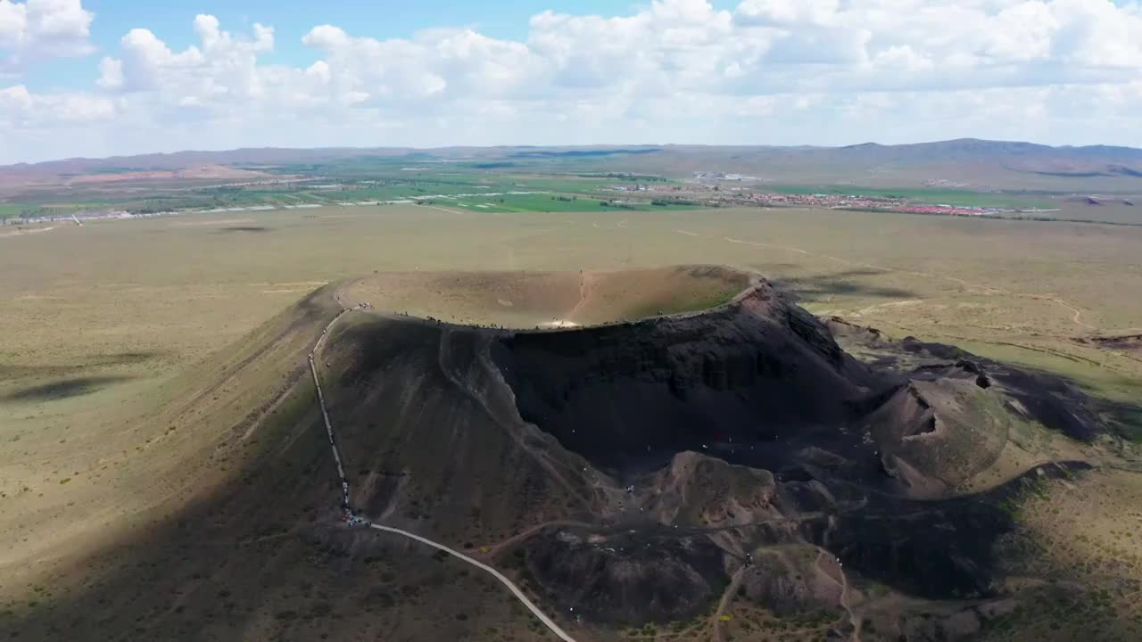 内蒙古乌兰察布乌兰哈达火山群航拍视频素材