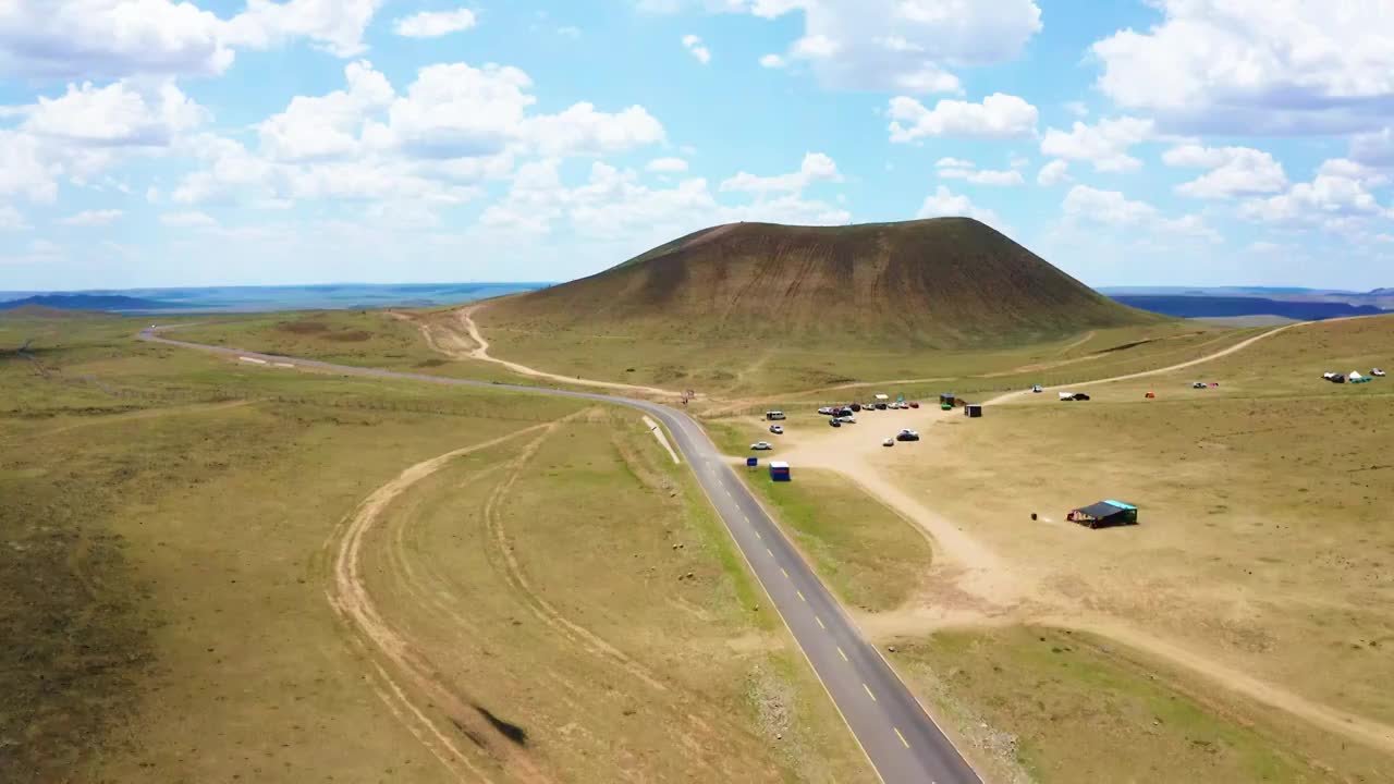 内蒙古乌兰察布乌兰哈达火山群航拍视频素材