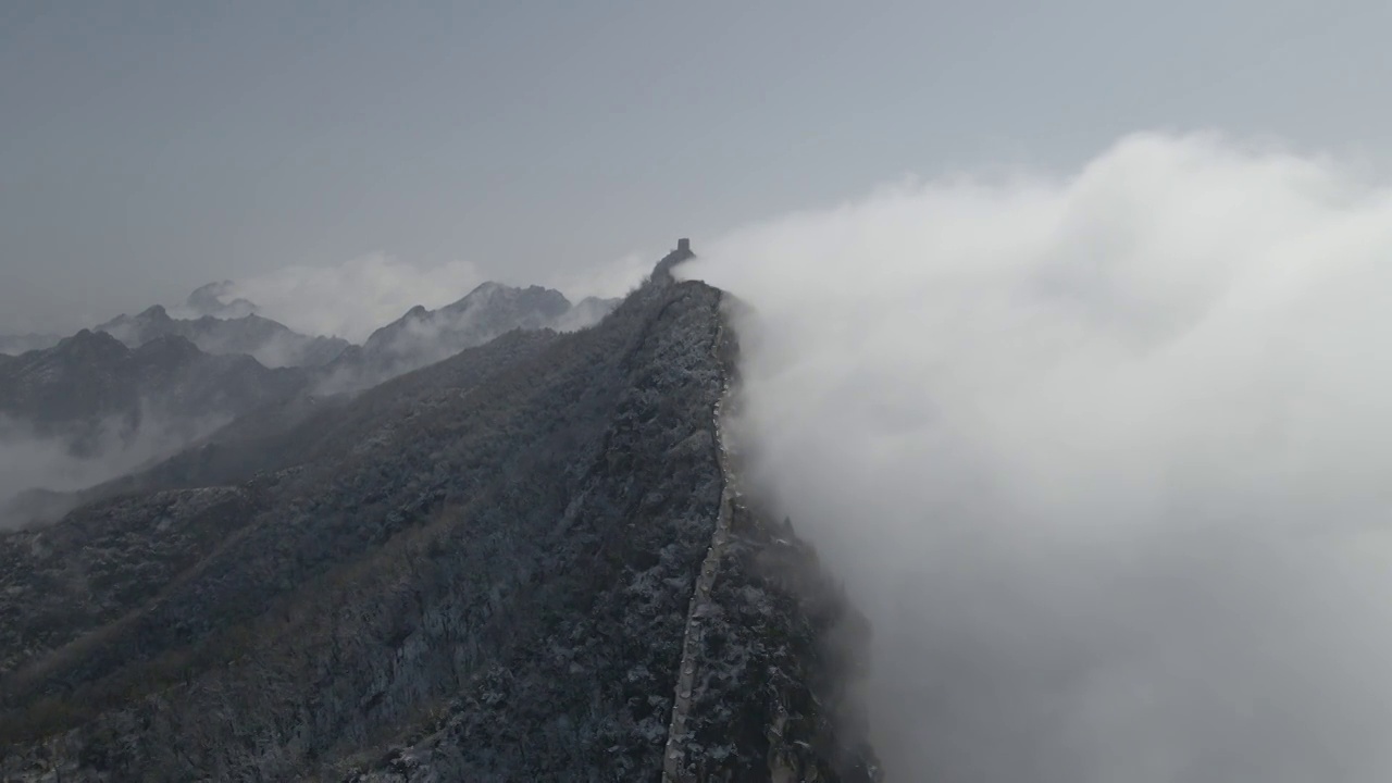 长城冬季雪景云海分割线视频素材