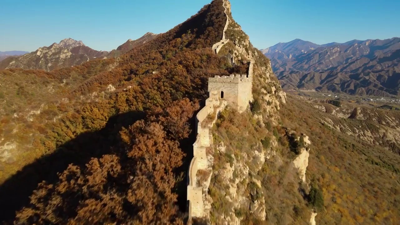 长城秋季景色司马台长城视频素材