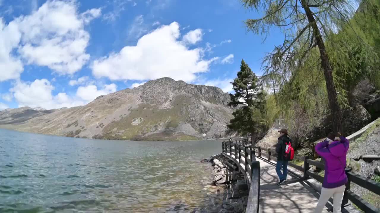 康定市木格措风景区湖面视频素材