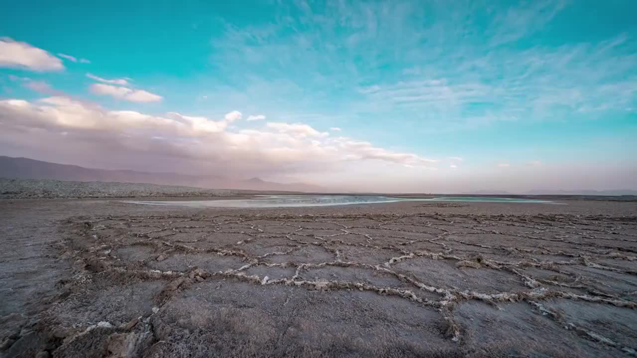 延时摄影青海柴达木大柴旦翡翠湖视频素材