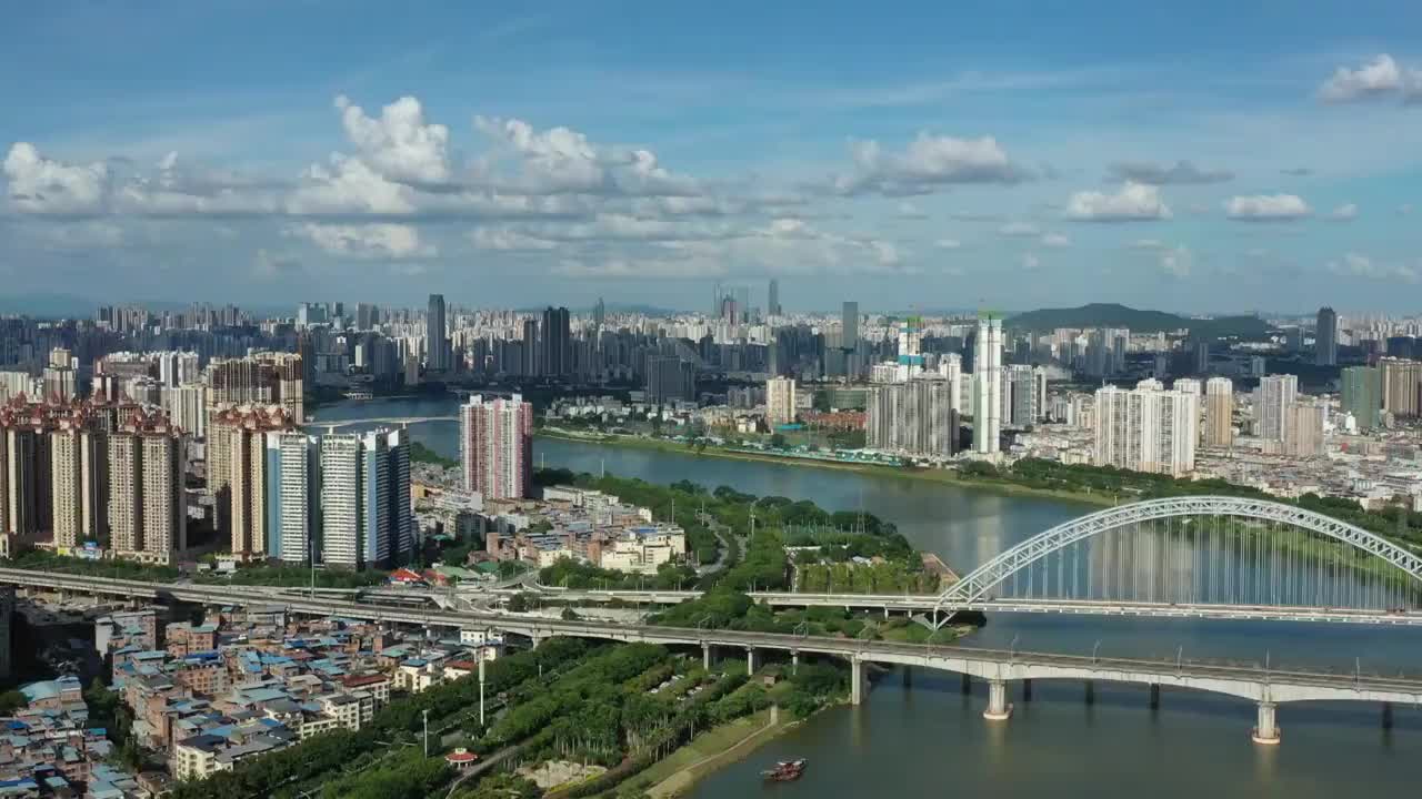 广西壮族自治区南宁市永和大桥蓝天城市航拍风光视频素材