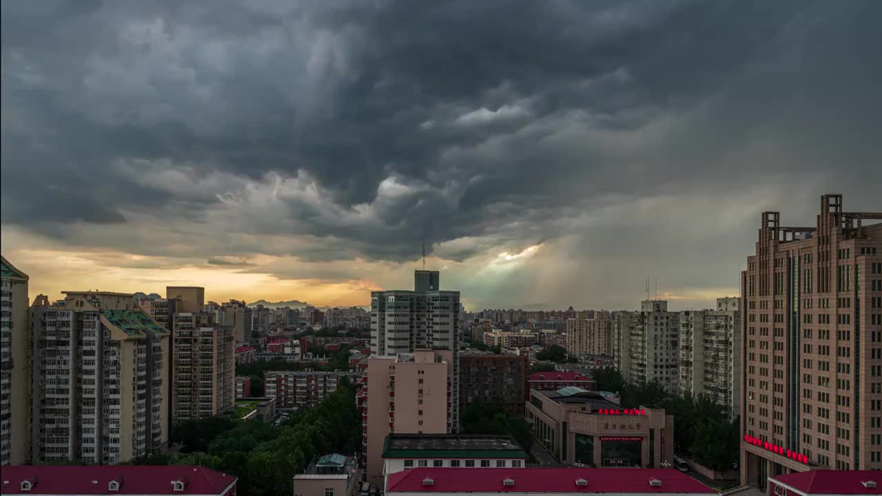 北京城市晚霞街景延时视频素材