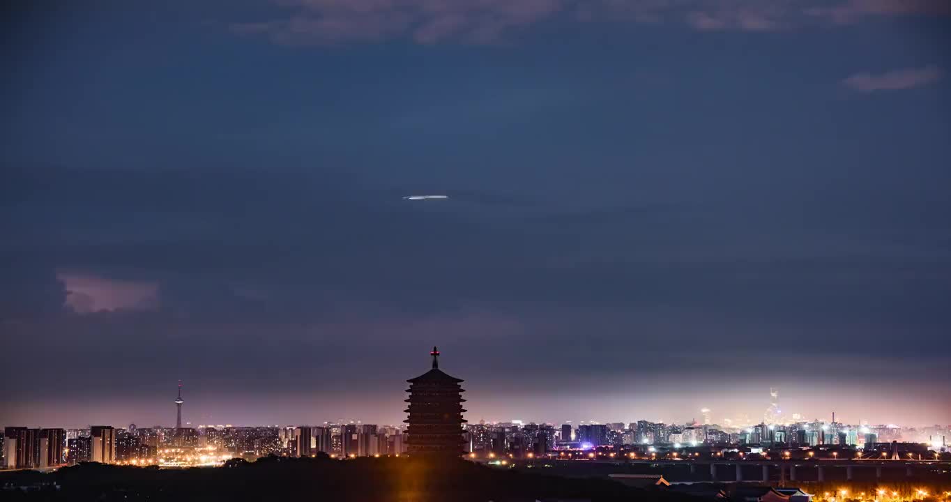 北京上空的雷暴延时视频素材