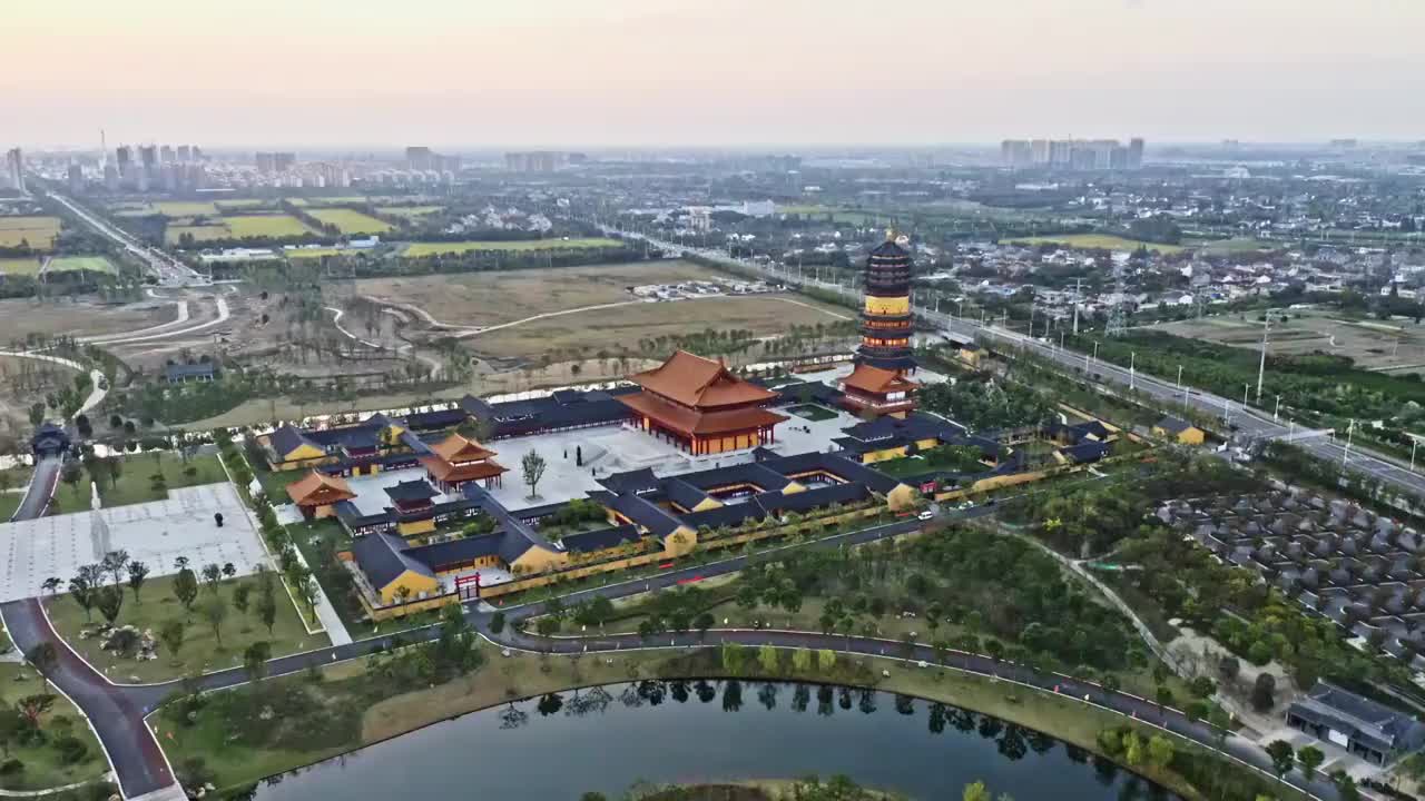 泰州高港凤栖湖古寿胜寺白天视频下载