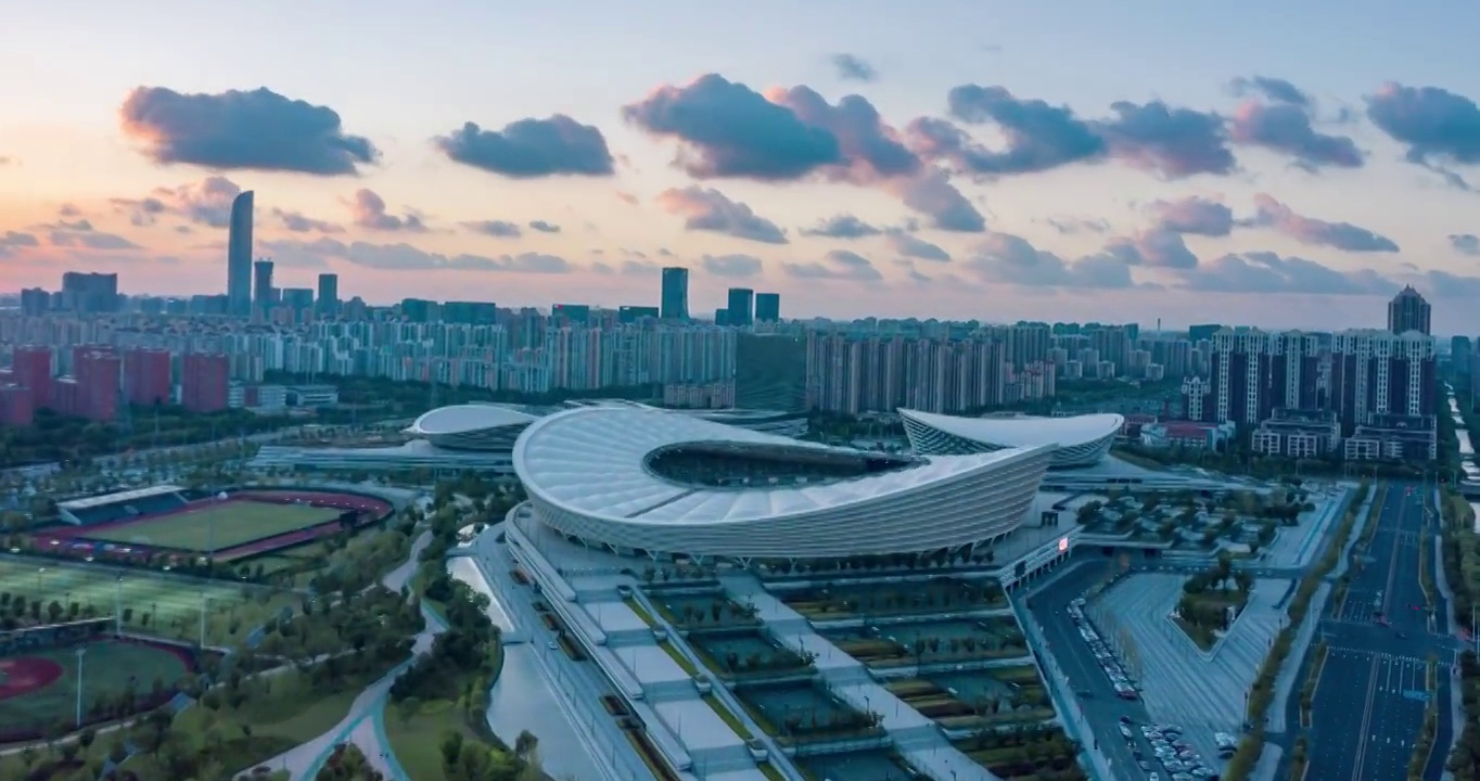 台风烟花来临前的苏州园区奥体晚霞视频素材