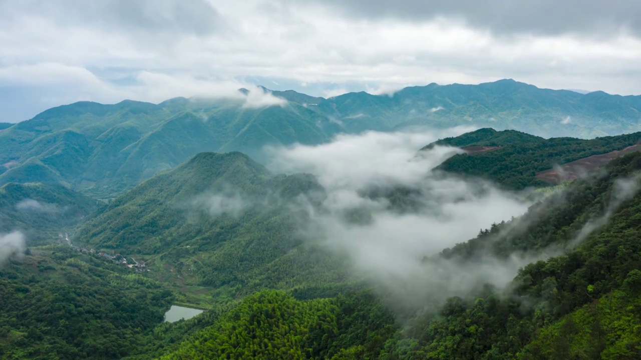 义乌北山云海风光4K延时航拍视频素材